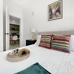 Classy Capitol Hill Apt, Steps From Dc Attraction